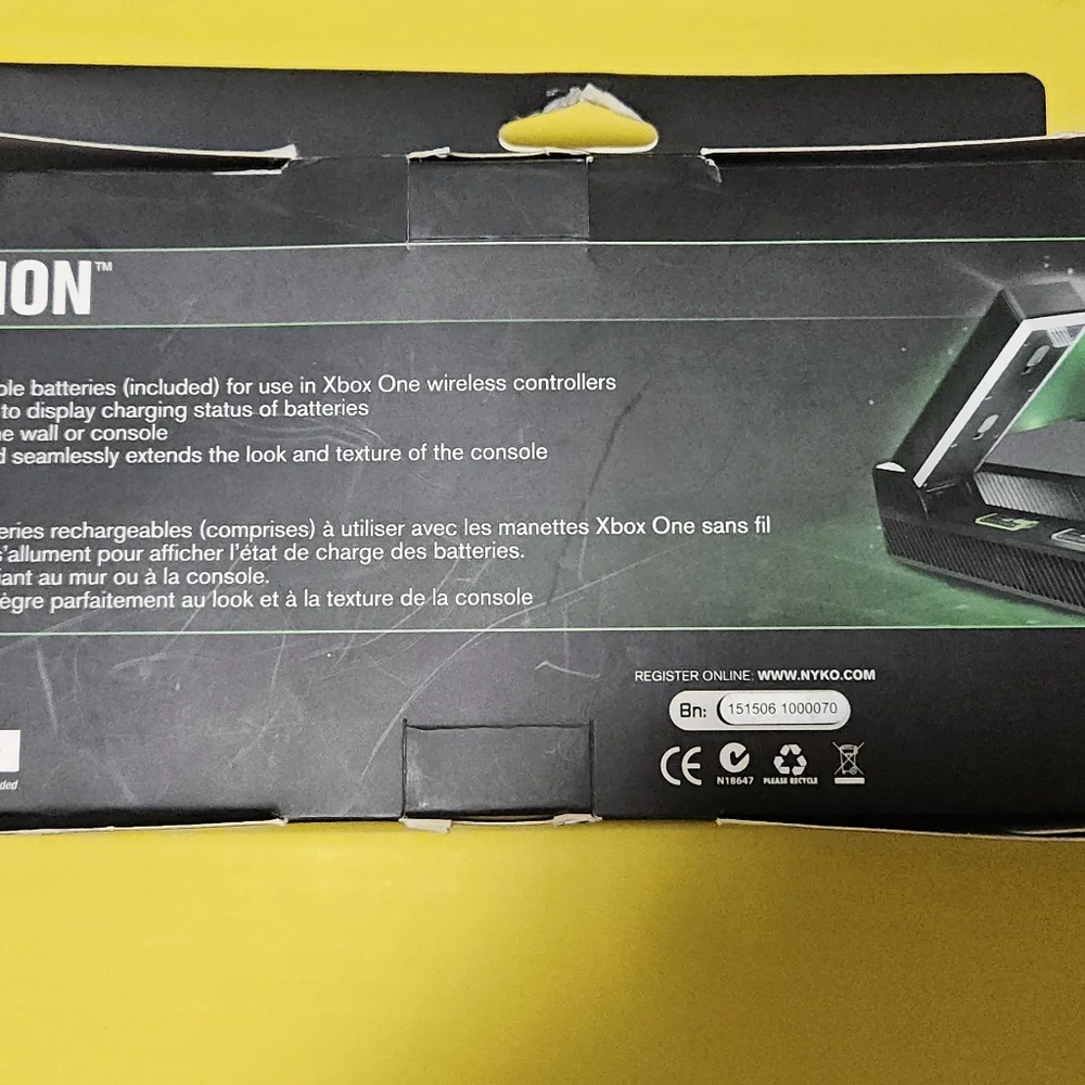 Nyko Xbox One Modular Power Station With 2 Rechargeable Batteries